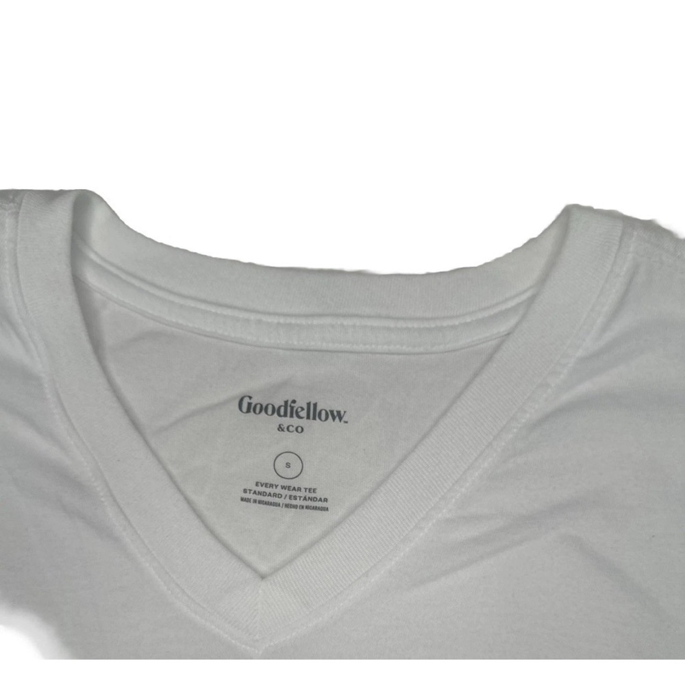 Goodfellows Every Wear V-Neck White Men’s Size Small Standart Fit Tag Free - Picture 6 of 8